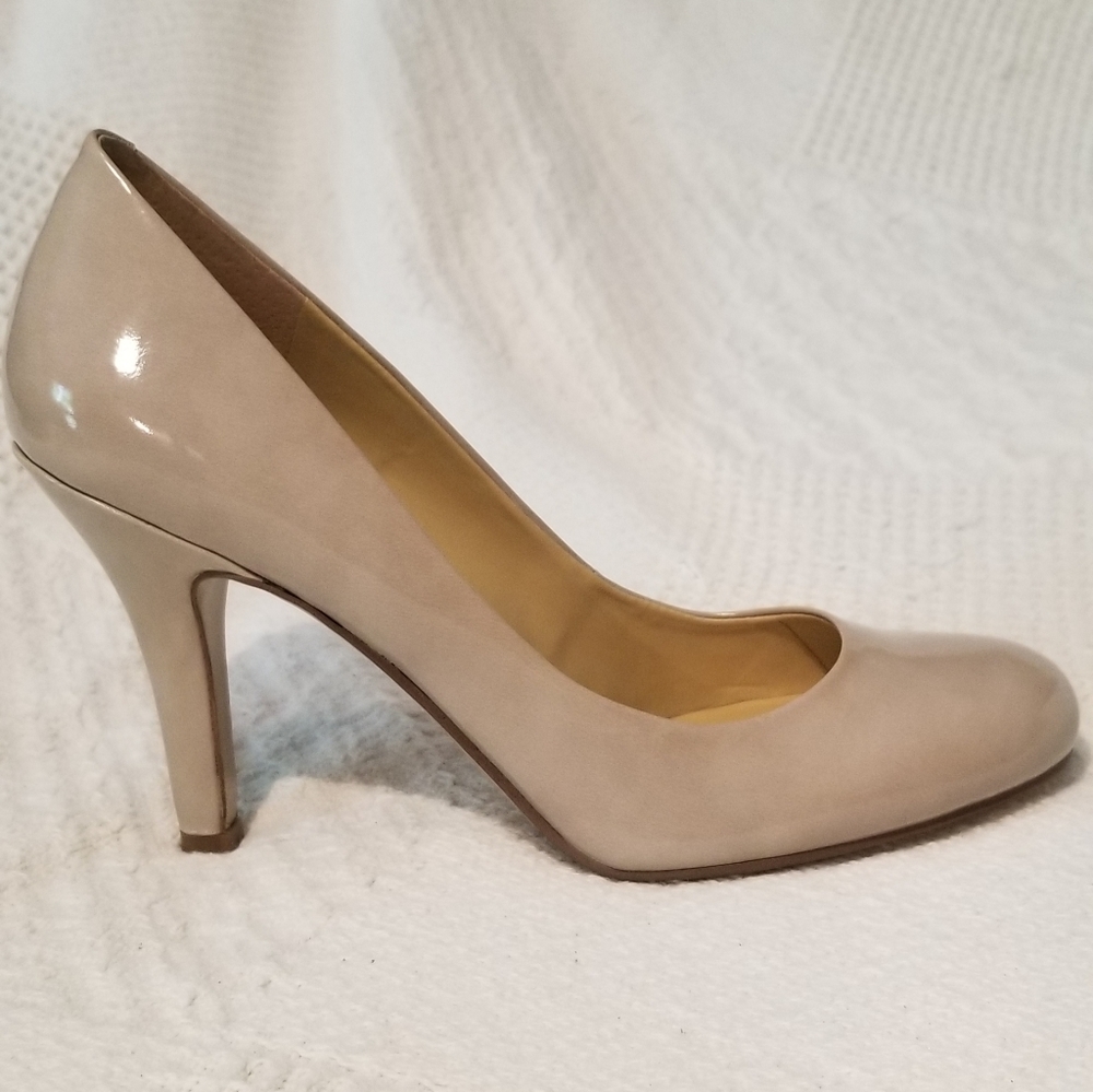 Taupe patent leather heels